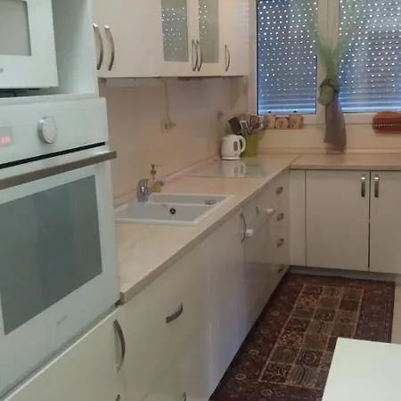 City Rooms Podgorica ポドゴリツァ