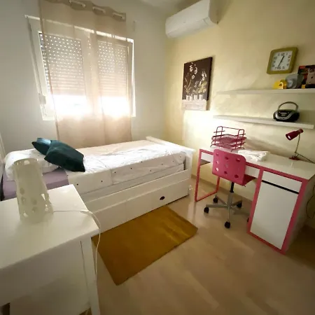 City Rooms Podgorica ゲストハウス ポドゴリツァ