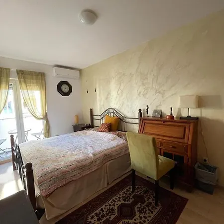 City Rooms Podgorica 3*